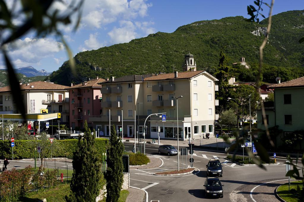 Hotel Rubino Nago Exterior foto